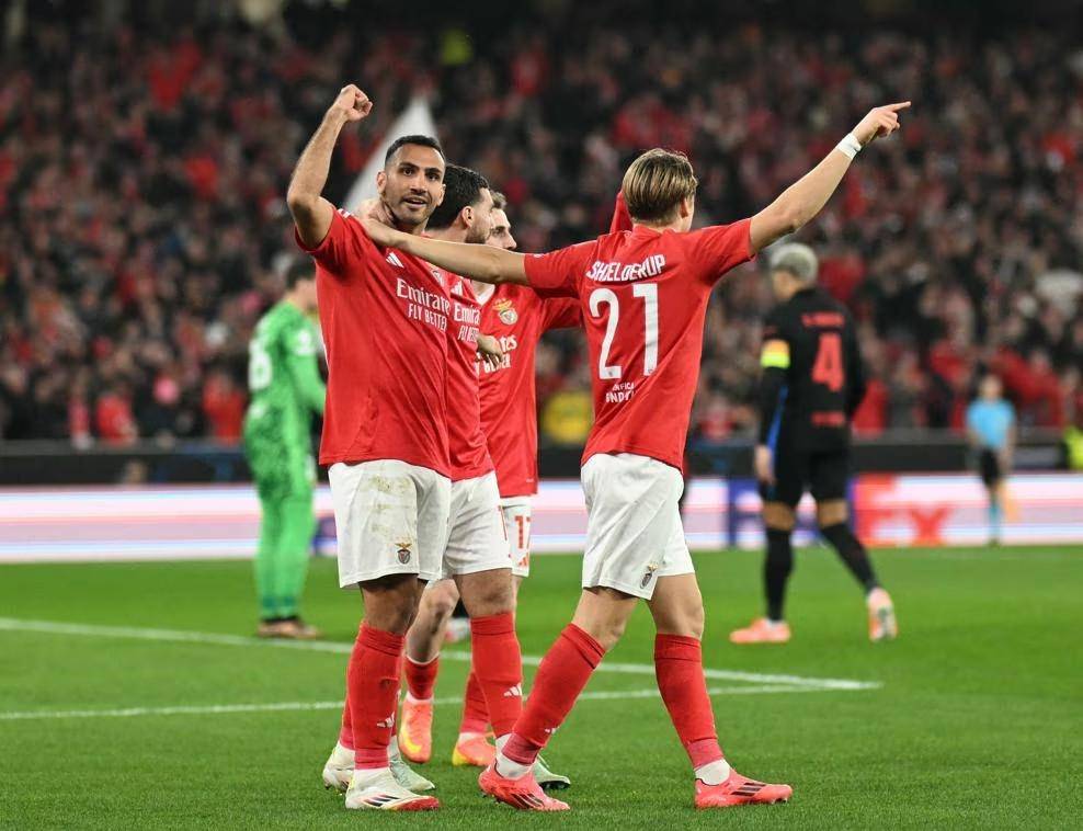 包含葡超关键战走向成谜,辽宁本钢强势反弹,话题不断,阵容厚度经受考验的词条 包含葡超关键战走向成谜,辽宁本钢强势反弹,话题不断,阵容厚度经受考验的词条