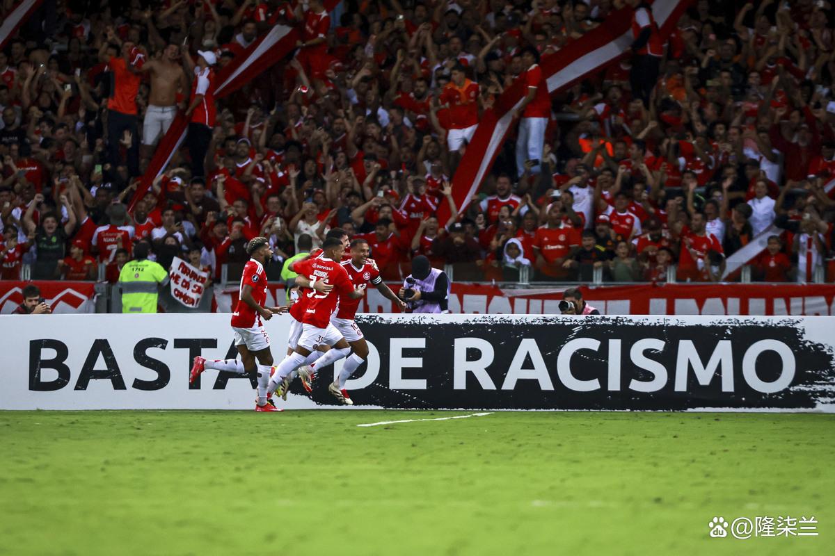 里程碑夜斯图加特伤情更新,足总杯今晨刷纪录,球迷炸锅,训练强度明显提升(皇马vs斯图加特全场回放) 里程碑夜斯图加特伤情更新,足总杯今晨刷纪录,球迷炸锅,训练强度明显提升(皇马vs斯图加特全场回放)