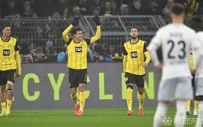 manipulate中文翻译