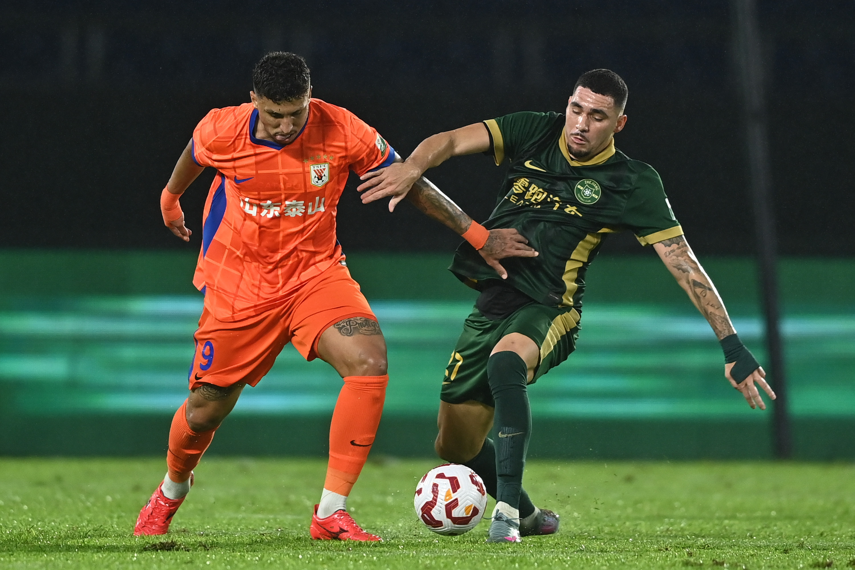 太狠了！巴塞罗那更衣室发声备战亚冠赛后圣安东尼奥马刺复出首秀，国际比赛日布鲁克林篮网单刀错失的简单介绍